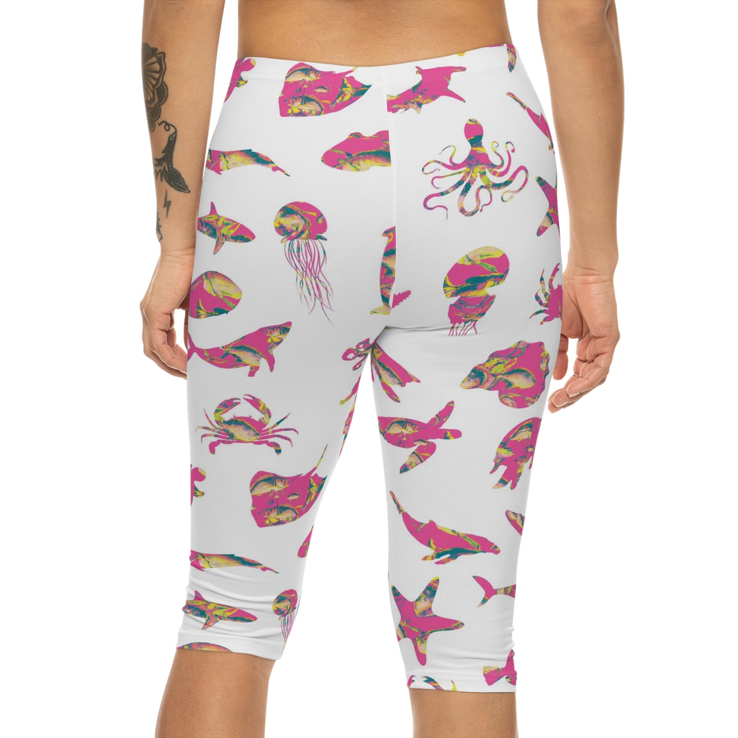 Sea Animals - Pink Snapper Bucket Fill - Women’s Capri Leggings (AOP)
