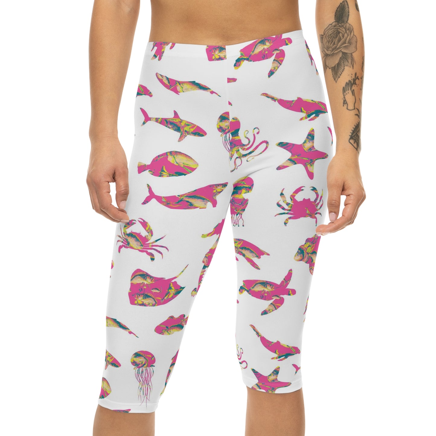 Sea Animals - Pink Snapper Bucket Fill - Women’s Capri Leggings (AOP)